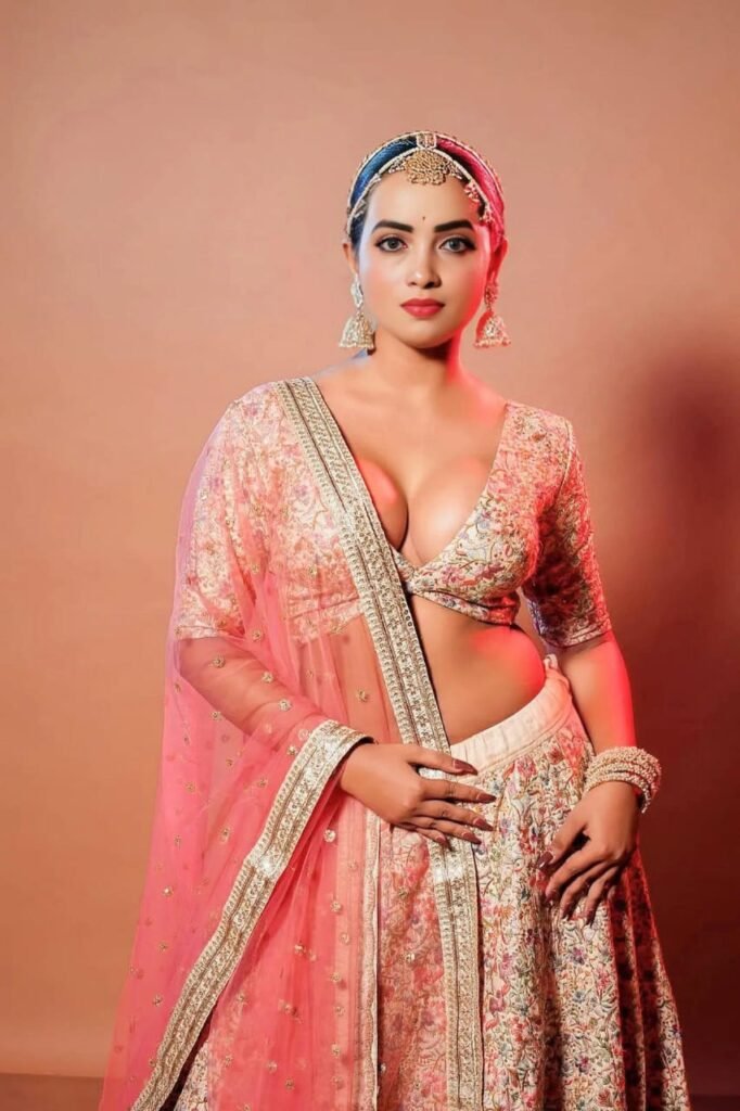 Kiara Ram Nagar Model Escort – High-fashion luxury companion