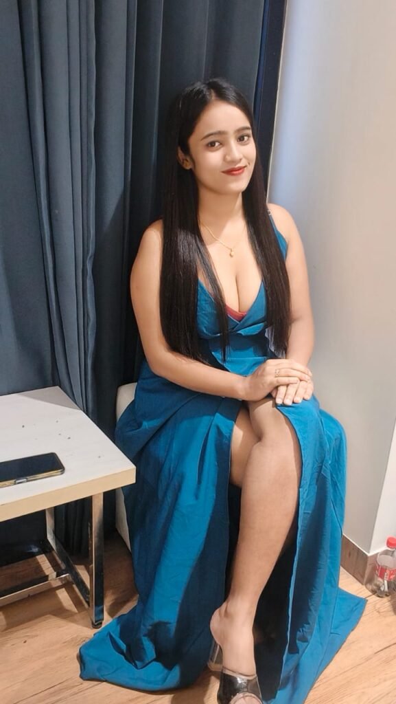 Aditi - 29 Year Old Model Escort Gopalapatnam Visakhapatnam High-Fashion Luxury