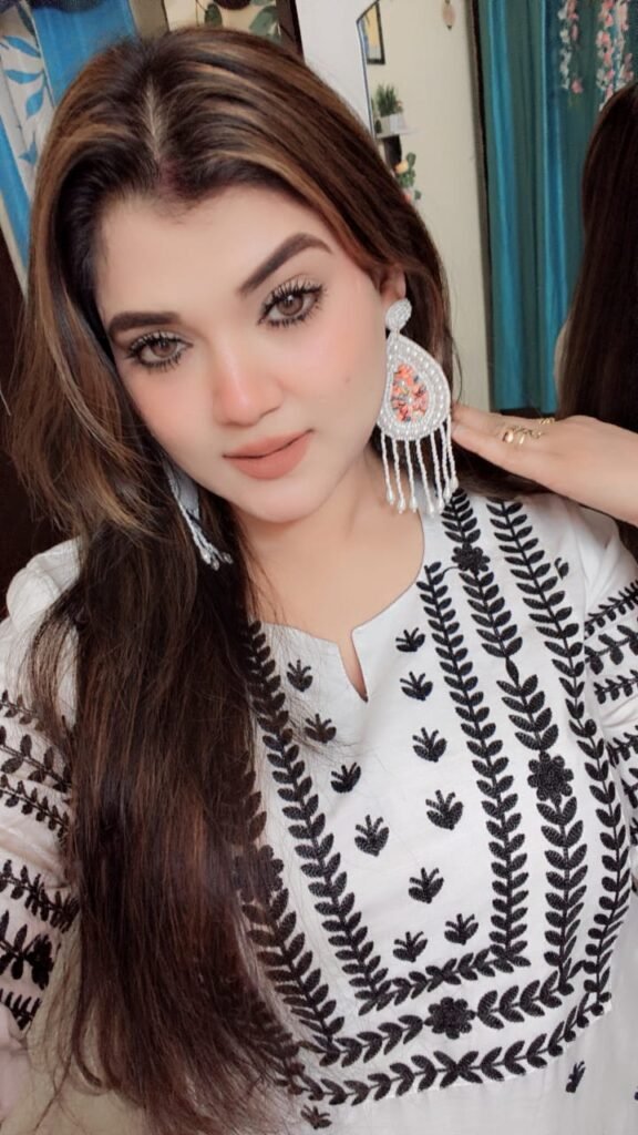 Maya - 35 Year Old Mature Escort Dwarakanagar Visakhapatnam Sophisticated Companion