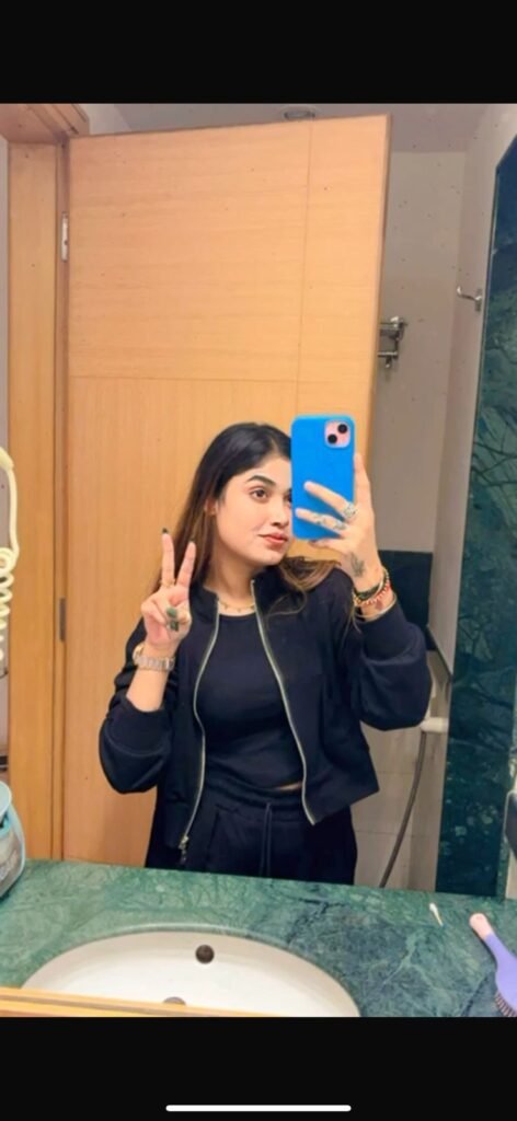 Monica - 34 Year Old Wild Mature Escort Parawada Dirty Experienced Sex Expert