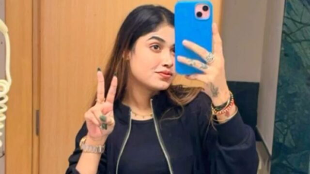 Monica - 34 Year Old Wild Mature Escort Parawada Dirty Experienced Sex Expert