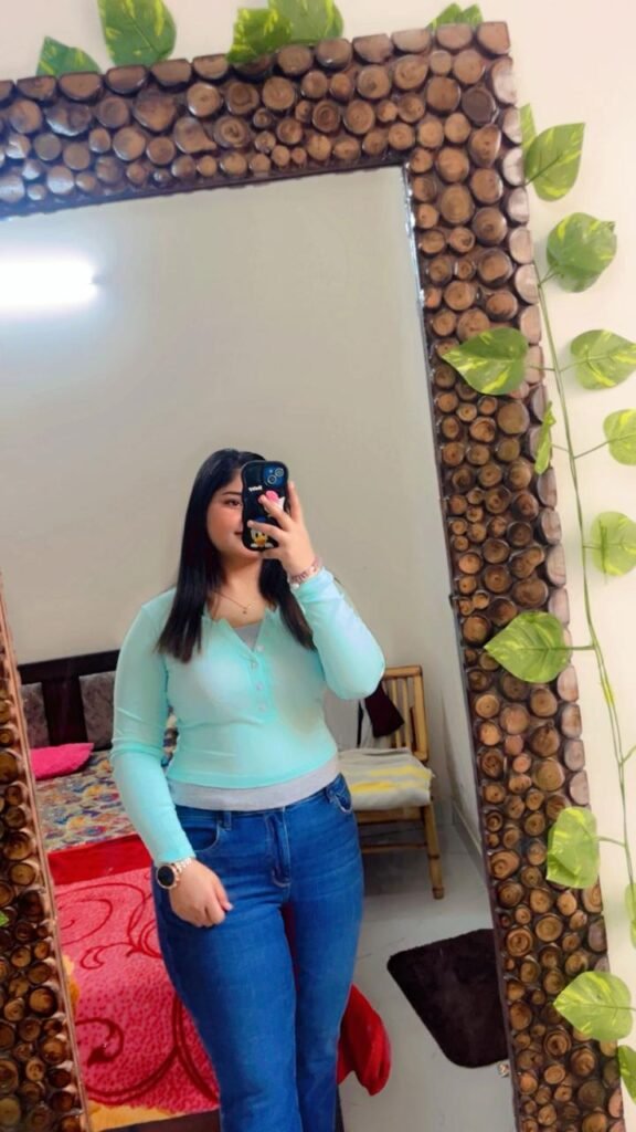 roshni-auto-nagar-call-girl-26